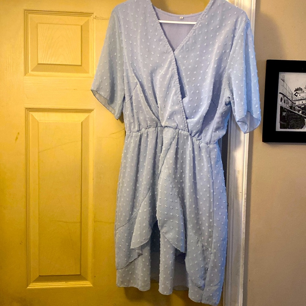 Pale ( periwinkle ) blue dress is comfortable with elastic waist  Large